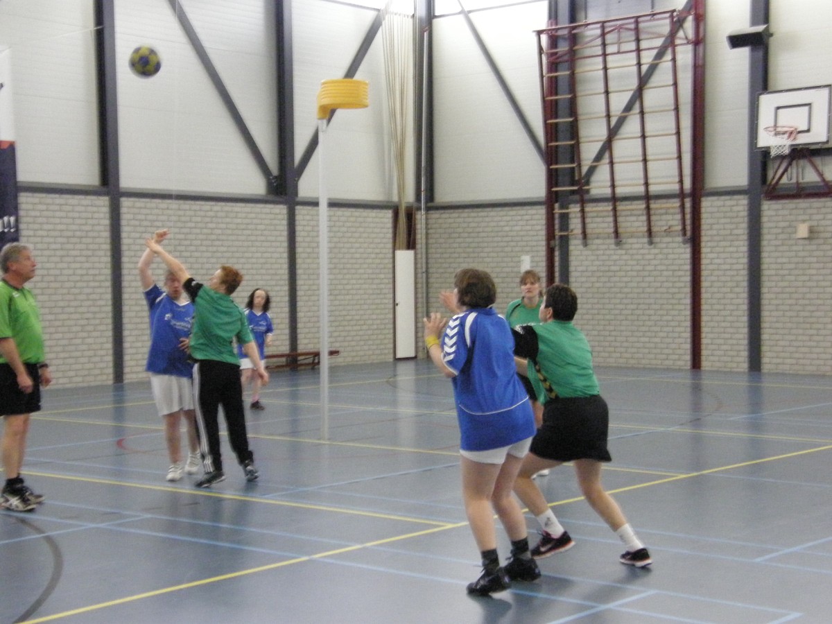 G korfbaltoernooi 17 maart 2012 067.jpg